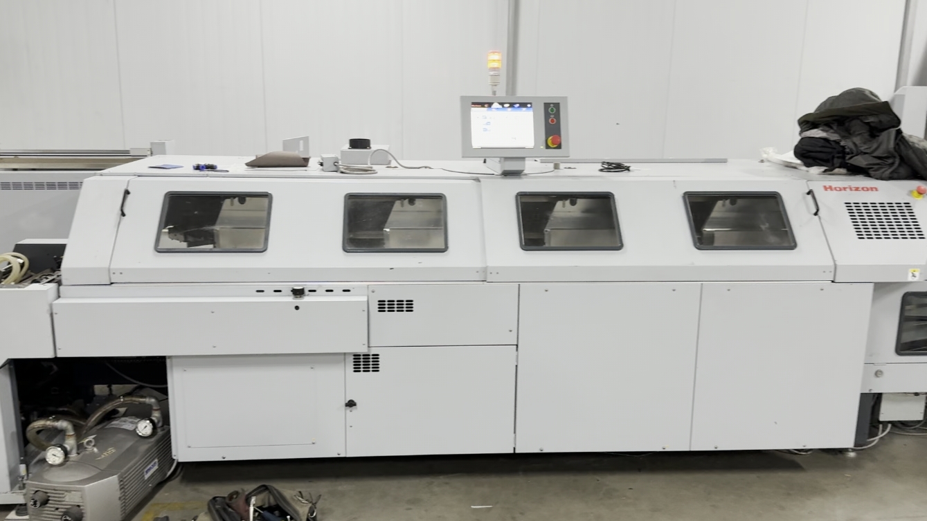 膠裝機(jī)3 膠裝機(jī)3